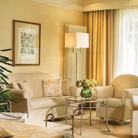 Eden The Private Retreat Отель