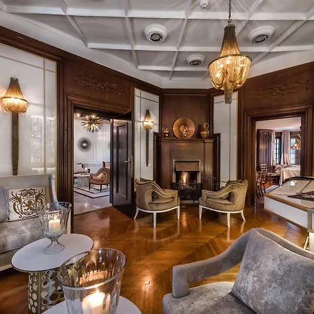 Отель Eden The Private Retreat *