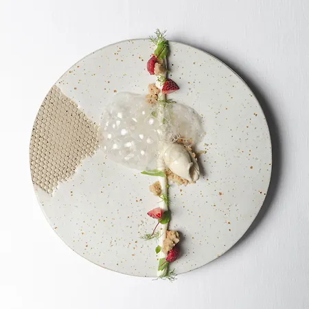 Отель Eden The Private Retreat